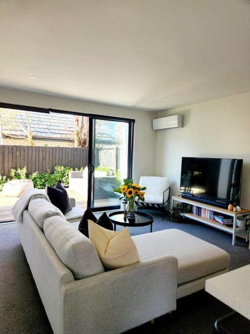 Central Home With Internal Garage - Close To Cbd! Christchurch Dış mekan fotoğraf